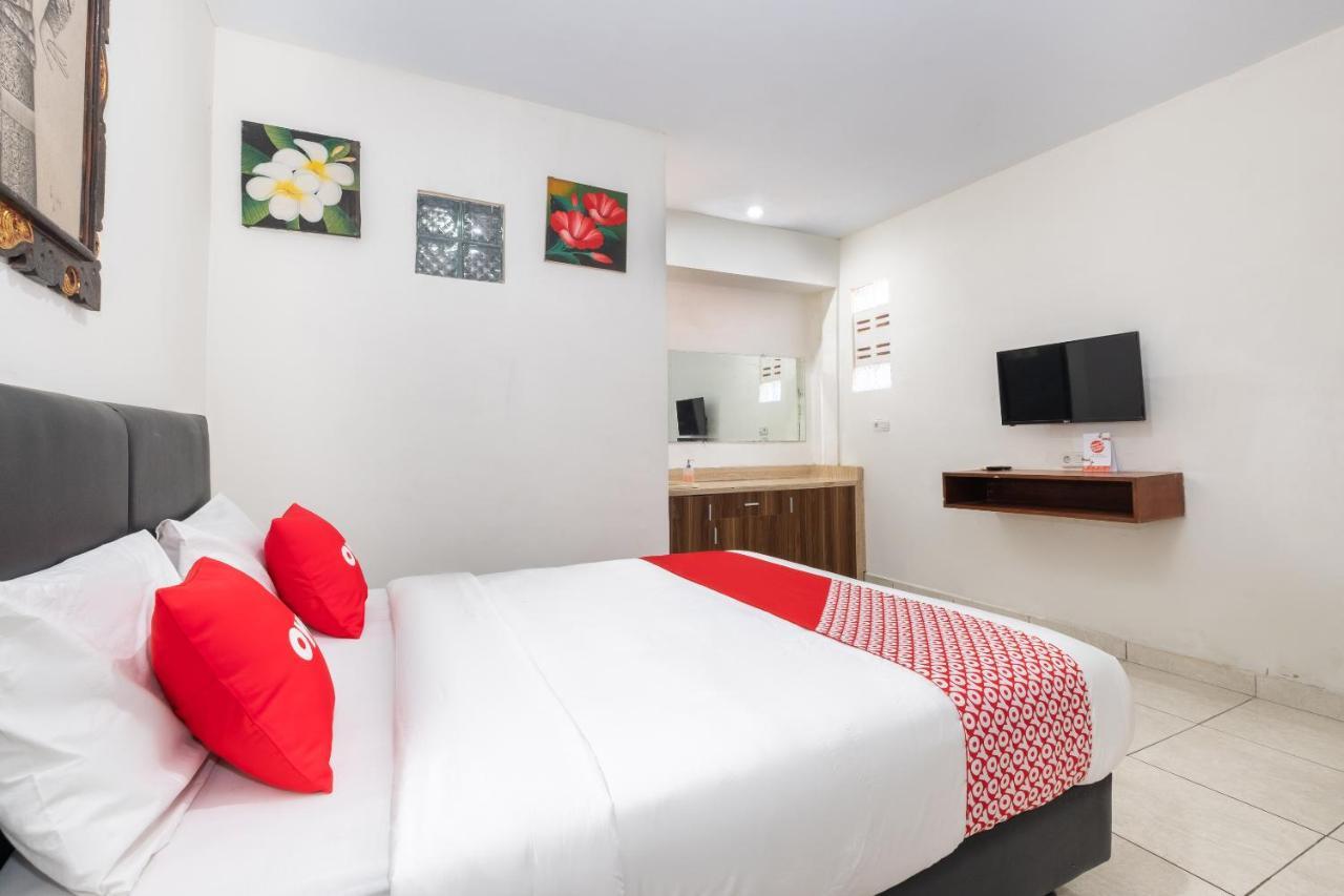 Oyo 3775 Ketut Inn Pesanggaran ภายนอก รูปภาพ