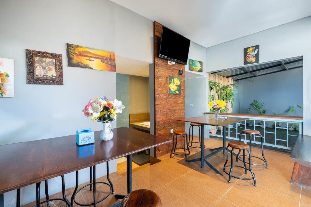 Oyo 3775 Ketut Inn Pesanggaran ภายนอก รูปภาพ
