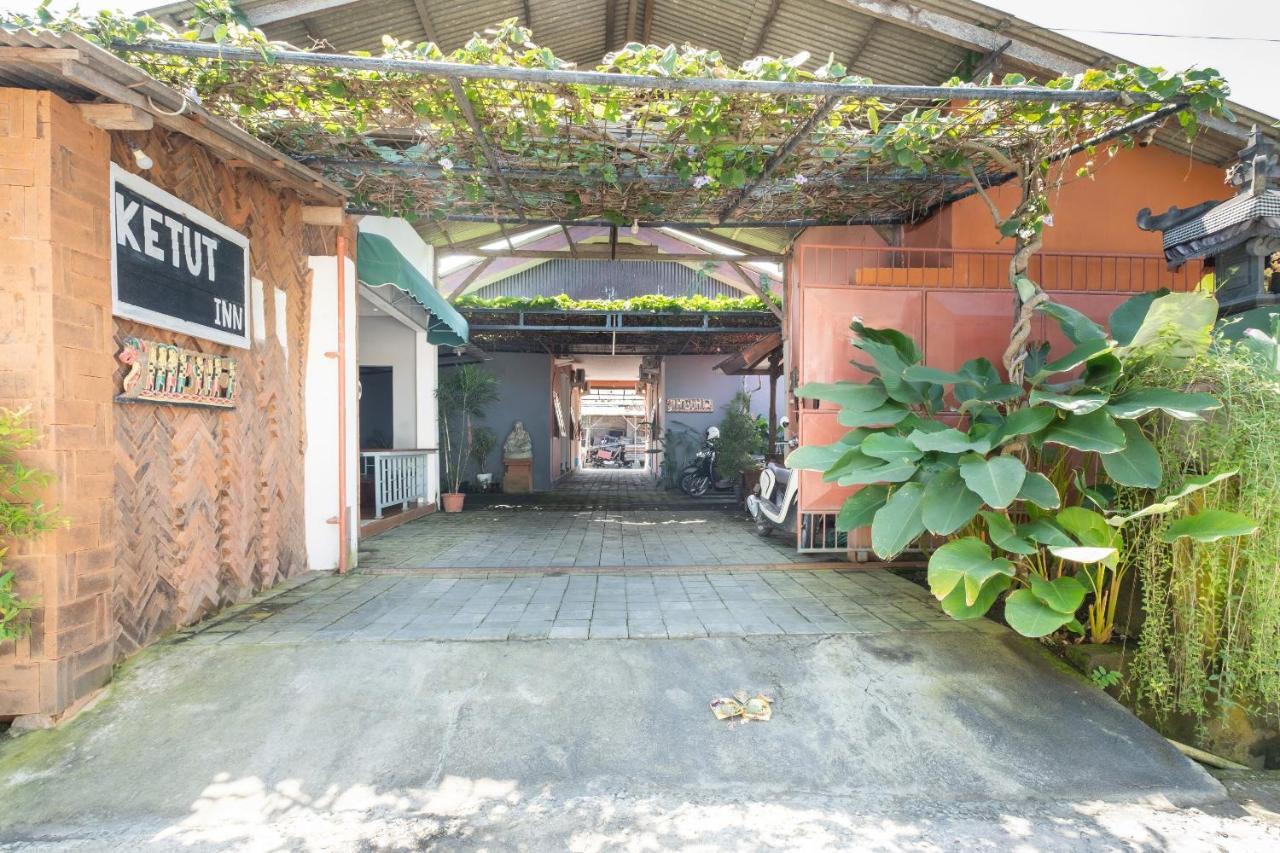 Oyo 3775 Ketut Inn Pesanggaran ภายนอก รูปภาพ
